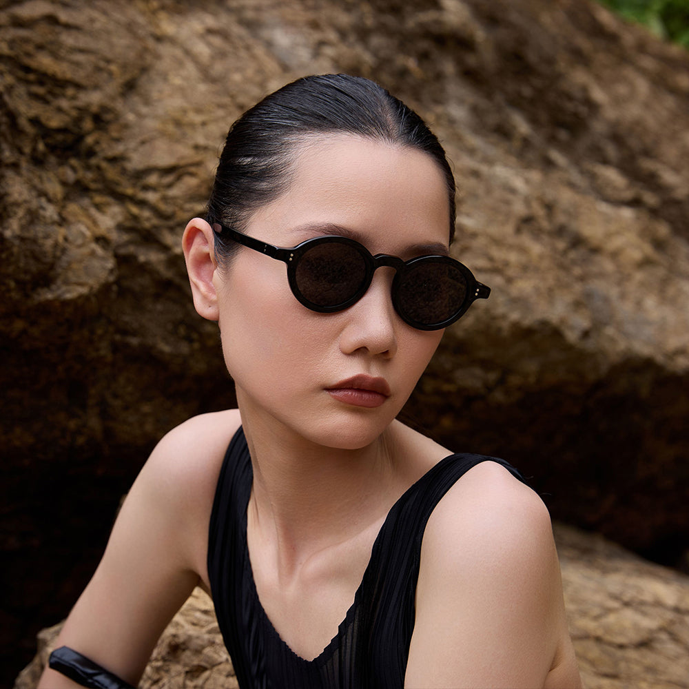 Black/Black